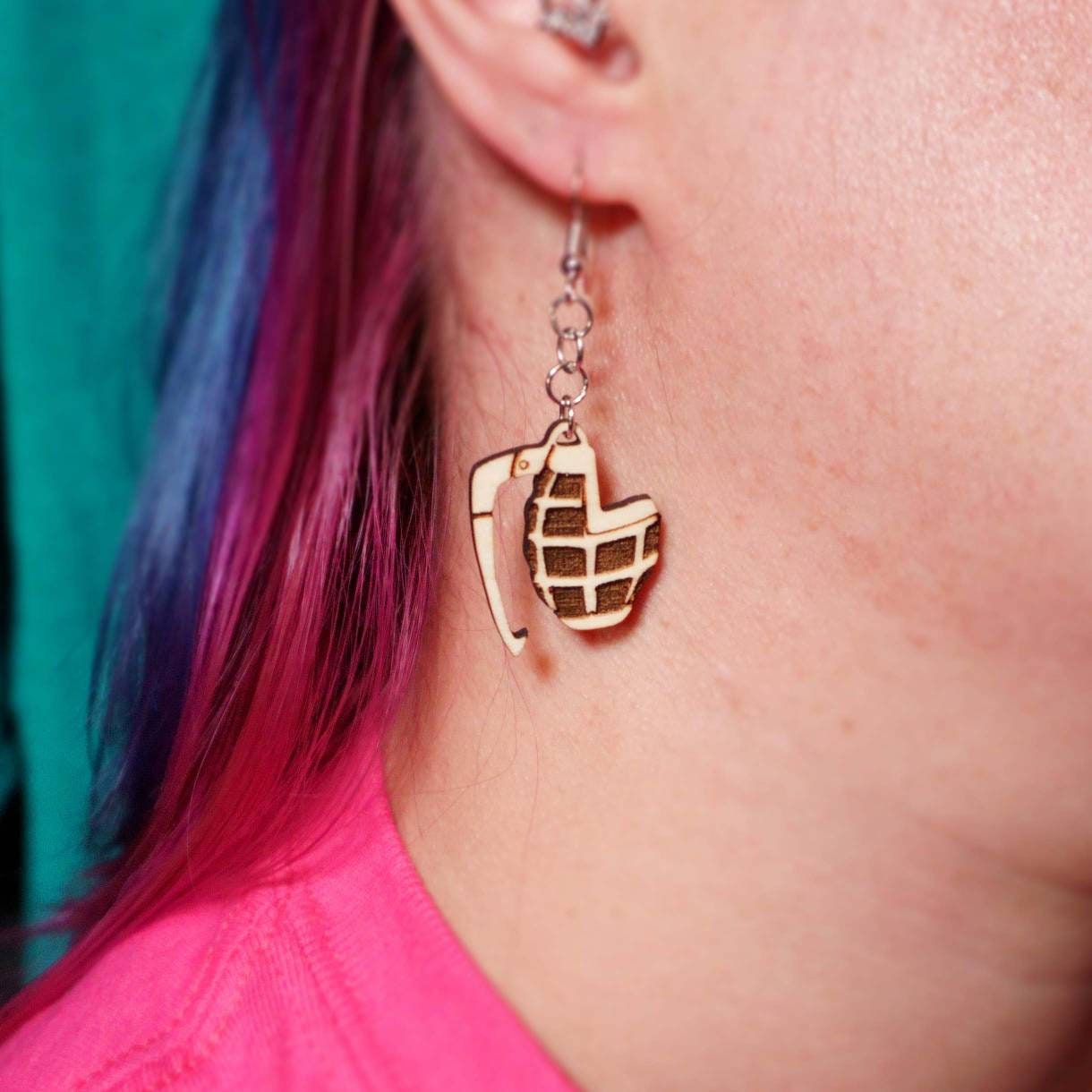 King Explosion Murder Earrings