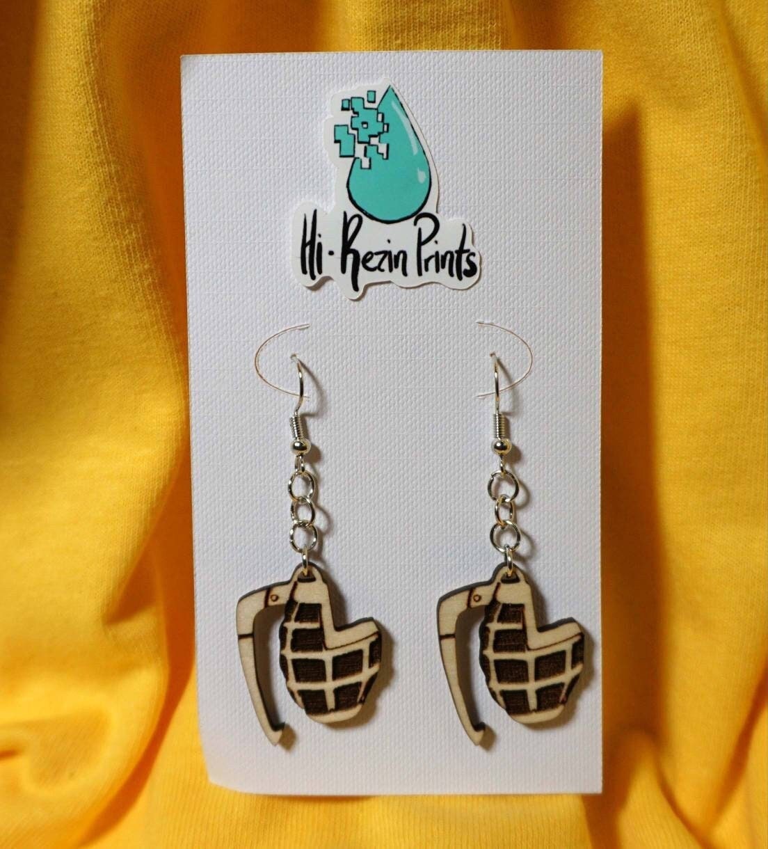 King Explosion Murder Earrings